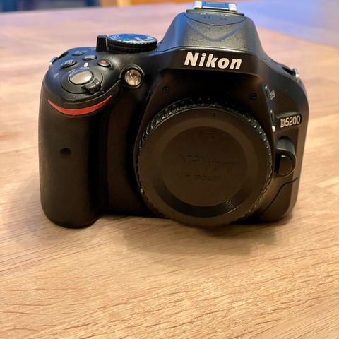 Nikon D5200