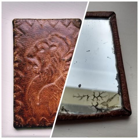 Antikk Håndspeil i Skinn - Med Oksidert Originalt Glass (8×5,5 cm)