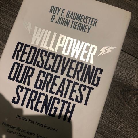 «Willpower» av Roy Baumeister & John Tierney