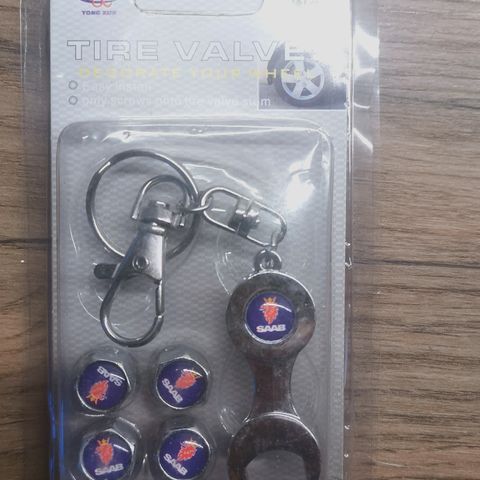 Saab valve caps + nøkkel ring