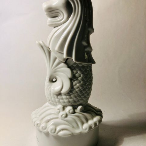 Vintage Merlion porselensfigur frå Singapore