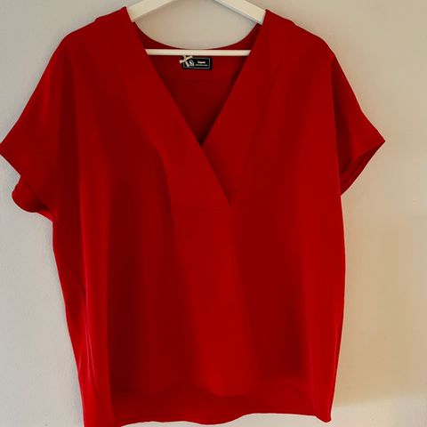 Rød bluse fra Sinequanone, str 40