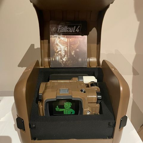 Fallout 4 Pip boy Edition