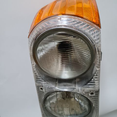 Mercedes R107 frontlykter V/H extra blinker