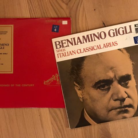 2 stk klassiske LPr med Beniamino Gigli