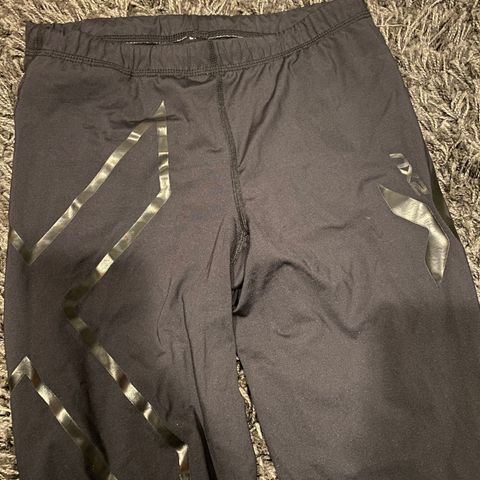 2XU treningstights (S)