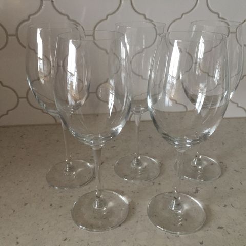 Set of 5 Tall Wine Glasses