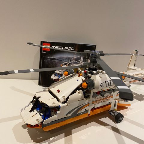Lego Technic 42052, helikopter