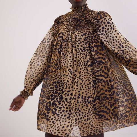 Zara leopard kjole m/ volanger