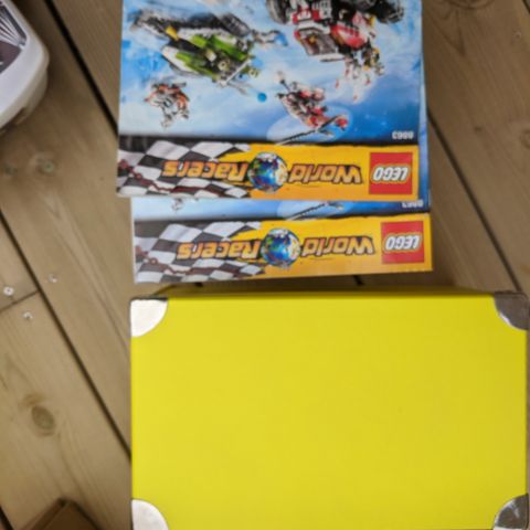 Lego mange sett! Utvikler motorikk.