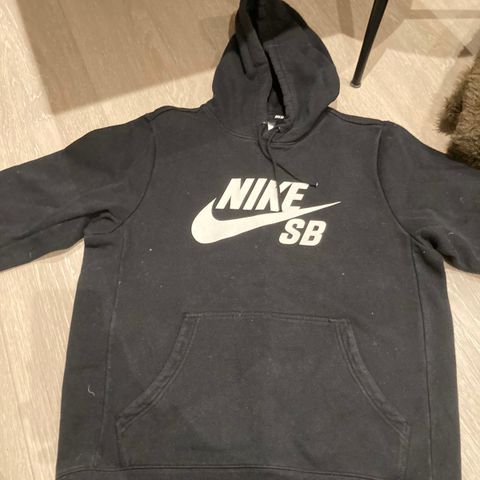 Nike hettegenser