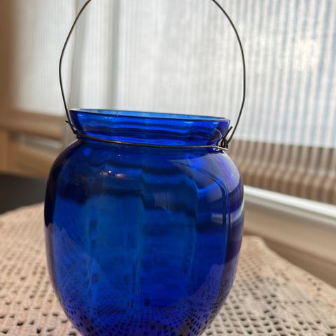 Lykt til telys, koboltblått glass fra 1960-tallet, H 11 cm, Ø 7 cm