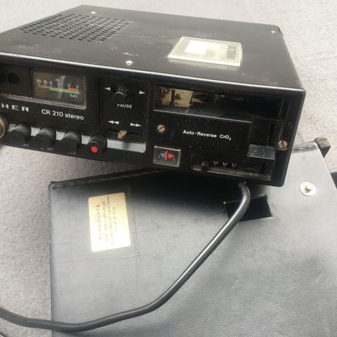 UHER CR 210 Stereo kassettopptaker m/ lærveske.