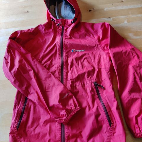 Berghaus Hydroshell jakke dame, str.xs. rosa. Meget pent brukt