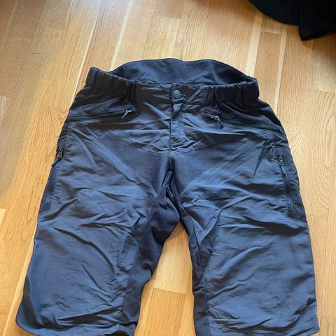 Endura grå shorts