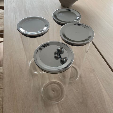 4 Glass med lokk, oppbevaringsglass