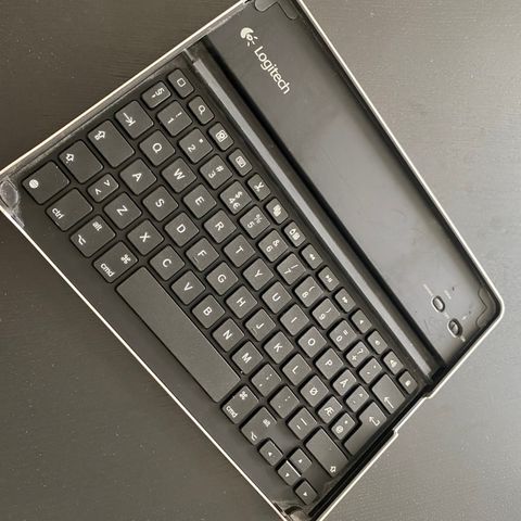 Logitech ZAGG bluetooth keyboard til iPad, silver