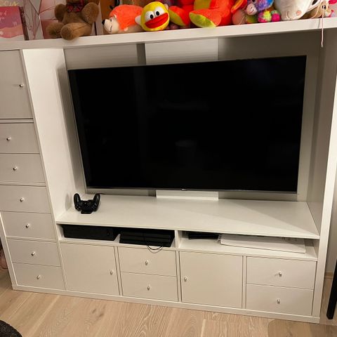 IKEA KALLAX tv-seksjon