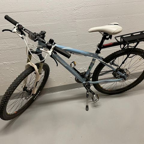 Diamant Zenith 50, fordempet,rammehøyde 16", Shimano Deore XT 24 gir, skivebrems