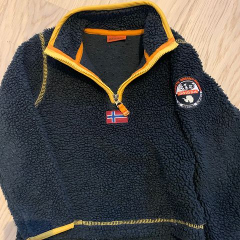 Napapijri fleece genser str 116 til salgs.