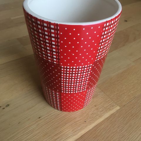 Vase selges, kr 25.