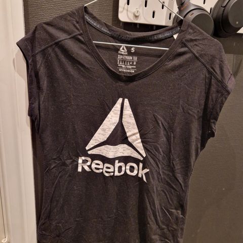 Reebok t skjorter