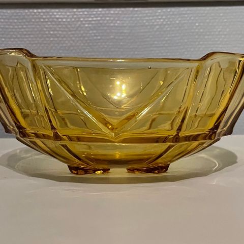 Amber glass