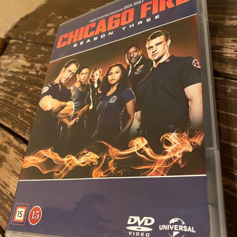 Nedsatt. Chicago Fire season 3