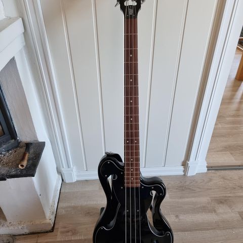 Eastwood EEB-1 Scroll Bass