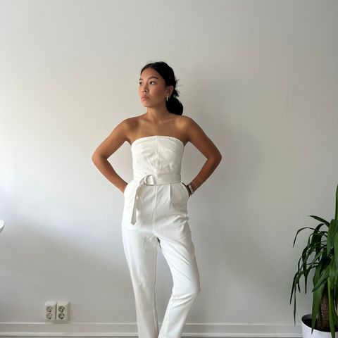 Hvit jumpsuit, som ny