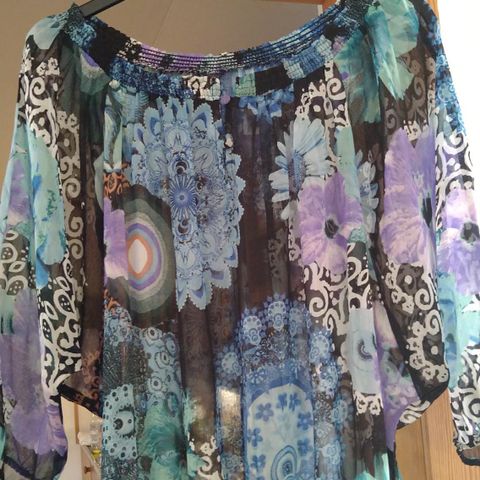 Feminin bluse Desigual