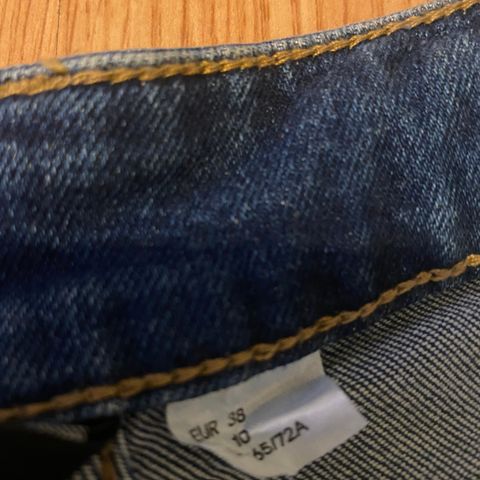 Jeans til salg