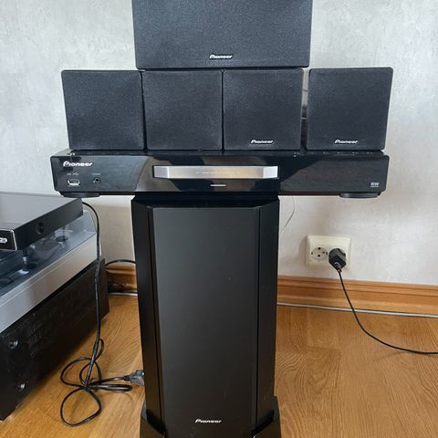 Pioneer XV-DV363 surround anlegg