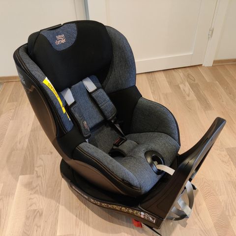 Britax Swingfix M i-size