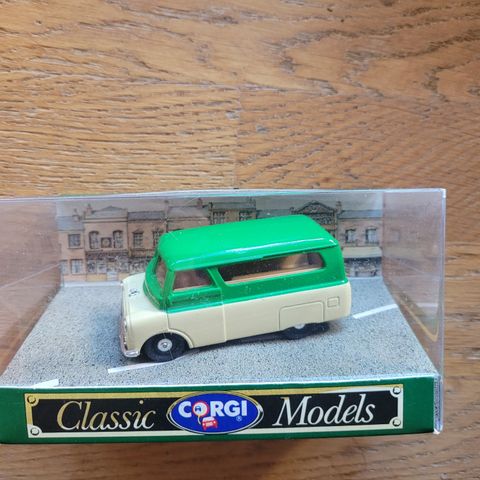 Corgi Classics Bedford CA Van og Dormobile