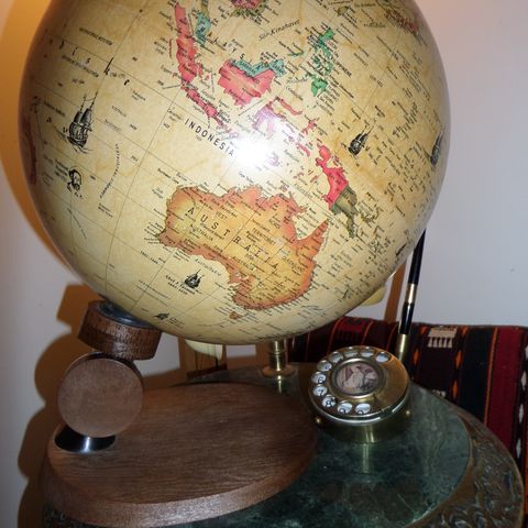 Vintage Globe bordlampe