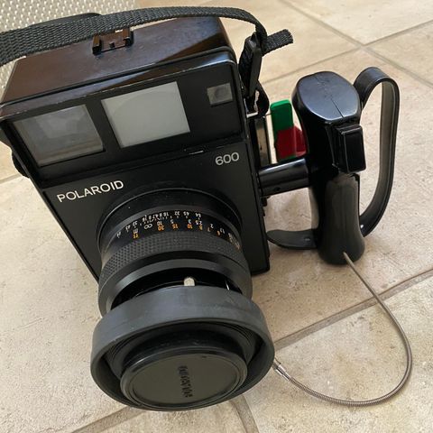 Polaroid 600 camera