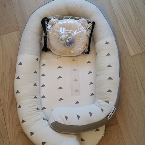 Babynest, babypute og sengekant