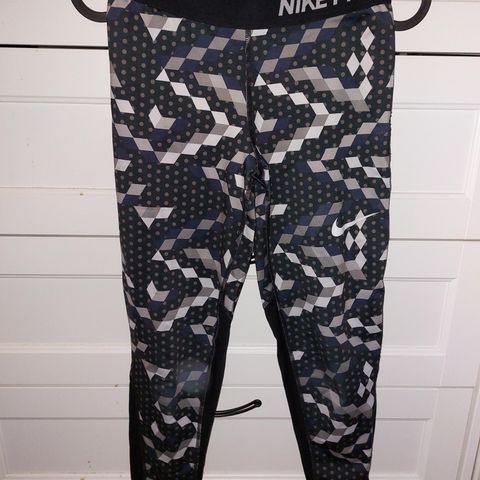 Nike treningstights kids str L