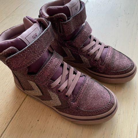 Hummel joggesko / overgangsko med glitter, nesten ubrukt