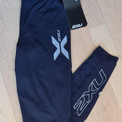 2XU Compression Tights Black/Silver. Str. MT. Ny / ubrukt.