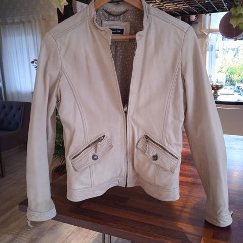 Massimo Dutti beige skinnjakke