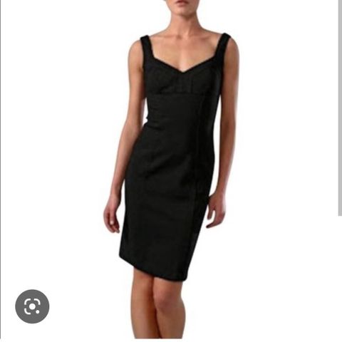 Diane von Fürstenberg sort kjole