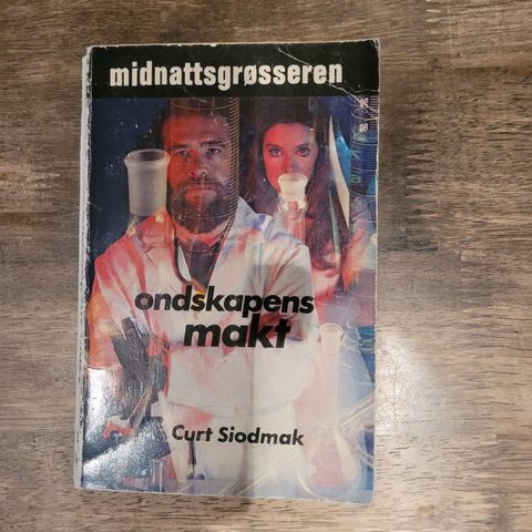 Midnattsgrøssere og Fredhøis blå serie/science fiction; og Casino Grøss.