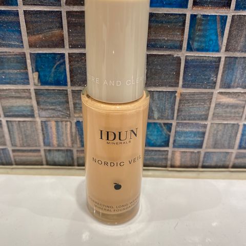 Idun minerals nordic veil foundation