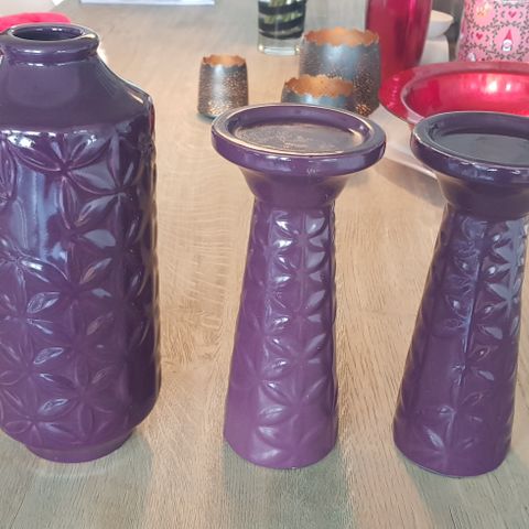 Vase og lysestaker