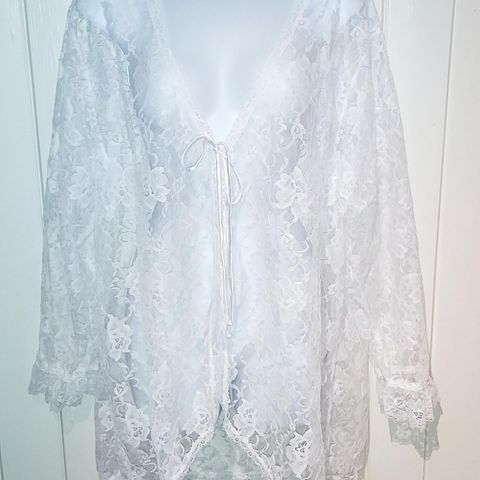 VINTAGE HVIT BLONDE MORGENKÅPE/JAKKE.PLUS SIZE 2X.