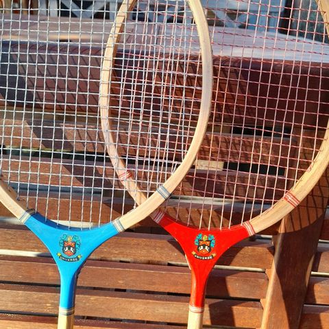 Badminton racketer, gamle, selges samlet, kr 400,- / evt bud