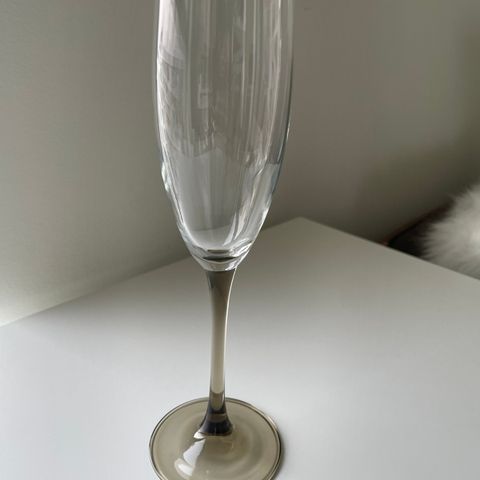 Luminarc France Champagneglass med sotet/svart stett