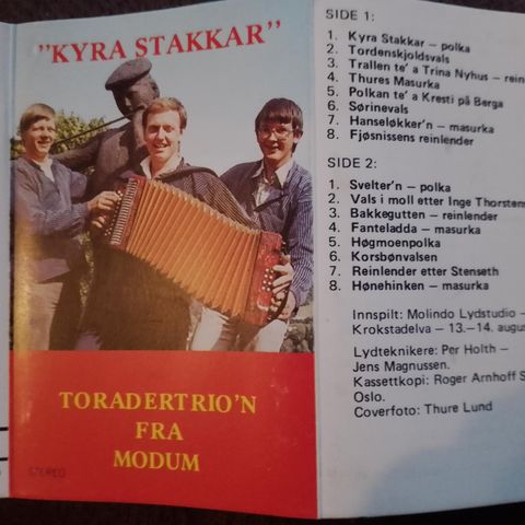 Toradertrion fra modum.kyra stakkar.1983